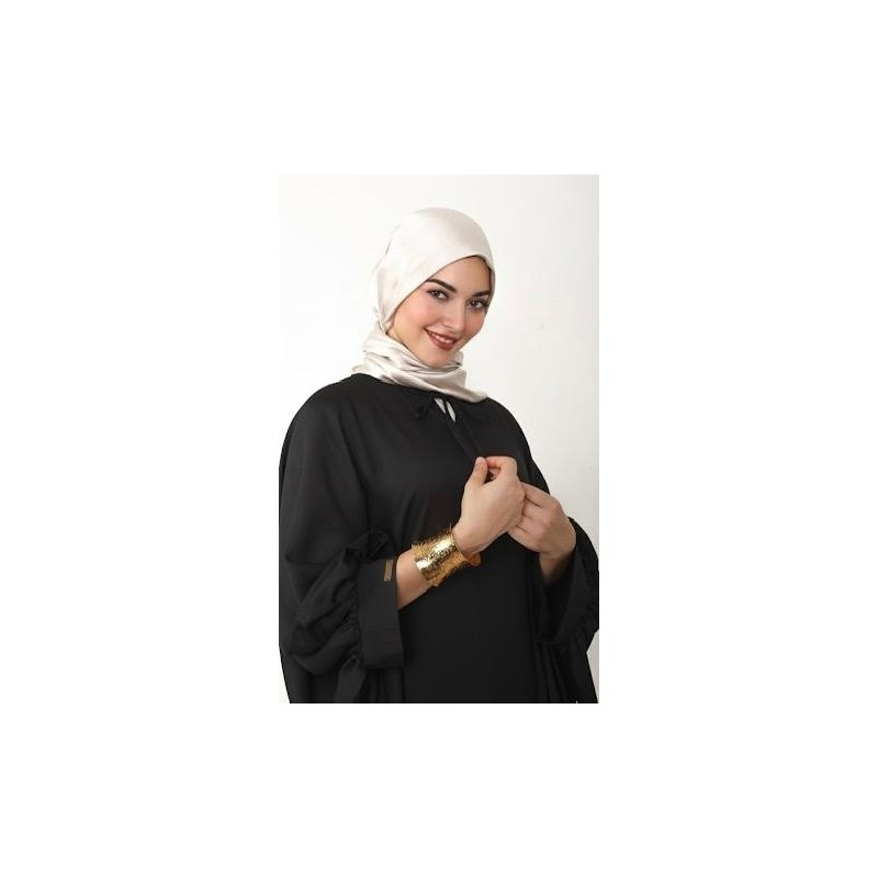 THE OVERSIZE ABAYA